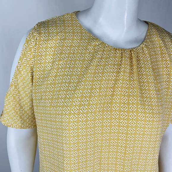 New Directions Womans Sz XL Plus Blouse Top Shirt Yellow Layer Short Sleeve - Picture 3 of 8
